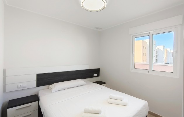 Herverkoop - Apartment / flat - Orihuela Costa - Los Dolses