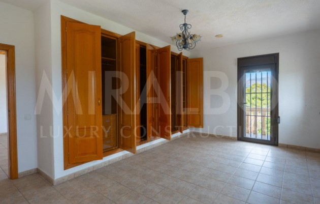 Resale - Farm - Benitachell / El Poble Nou de Benitatxell - Centro