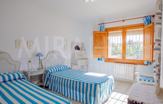 Resale - Villa - Jávea / Xàbia - Partides comunes - Adsubia