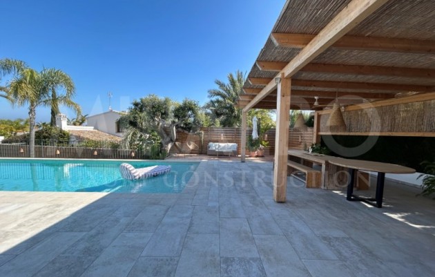 Resale - Villa - Jávea / Xàbia - Cap Martí - El Tossalet - Pinomar